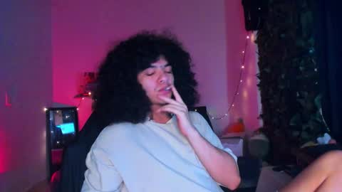 Steven independent model online show from February 12, 12:38 am