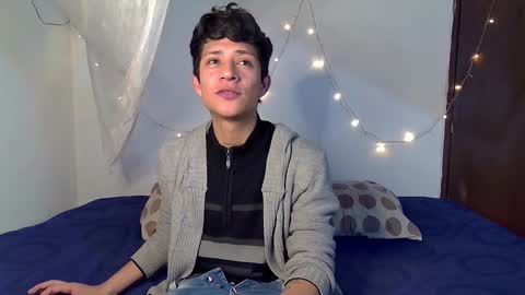 Cameron Alejandro online show from February 15, 6:33 am