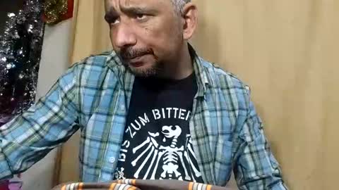 sweetcuervo independent model online show from December 22, 4:28 am