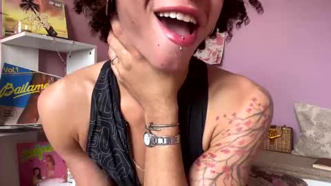 swettcabol online show from February 26, 5:07 pm