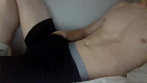 switchboi_69 online show from October 6, 11:20 pm