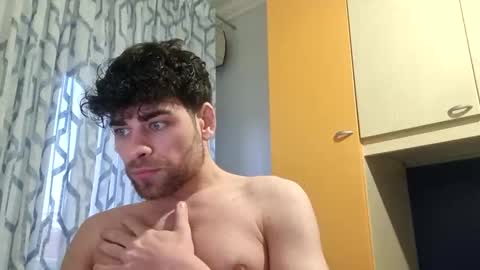 Emanuele online show from February 24, 4:58 pm