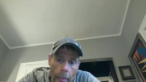 Snapshot of swontguy2025 chatting on February 2, 3:32 am swontguy2025 online show from February 2, 3:32 am