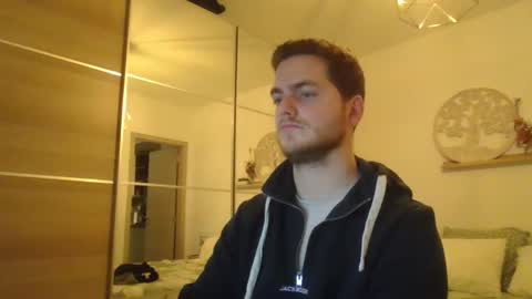 syl092 online show from December 16, 4:16 pm