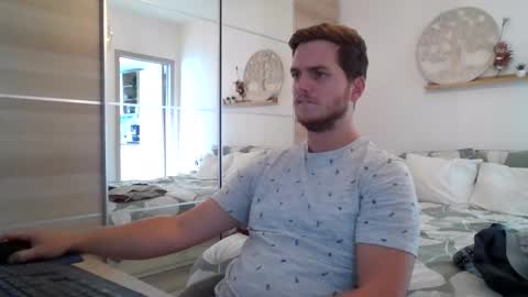 syl092 online show from September 11, 3:55 pm