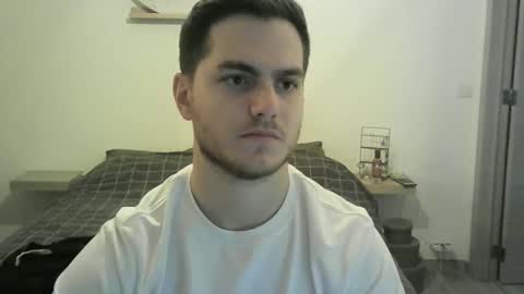 syl092 online show from December 3, 6:17 pm