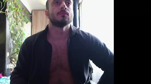 Snapshot of t_huracane chatting on December 3, 10:04 am Huracane online show from December 3, 10:04 am