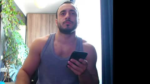 Snapshot of t_huracane chatting on March 10, 6:16 am Huracane online show from March 10, 6:16 am