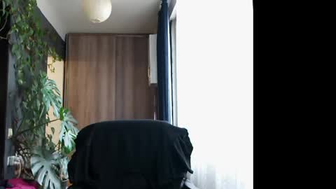 Snapshot of t_huracane chatting on January 26, 6:59 am Huracane online show from January 26, 6:59 am