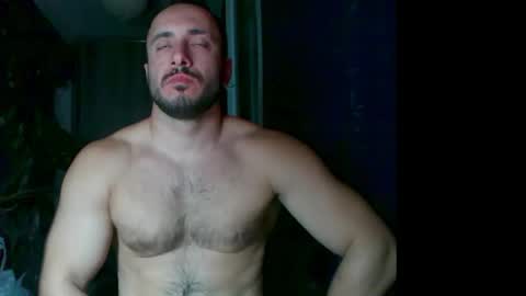 Snapshot of t_huracane chatting on September 22, 5:01 pm Huracane online show from September 22, 5:01 pm