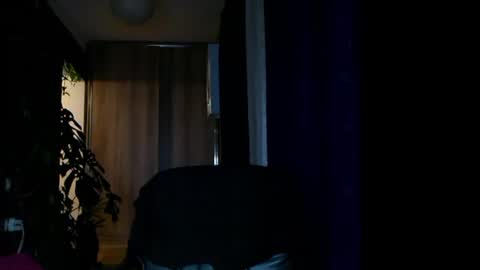 Snapshot of t_huracane chatting on March 2, 6:13 pm Huracane online show from March 2, 6:13 pm