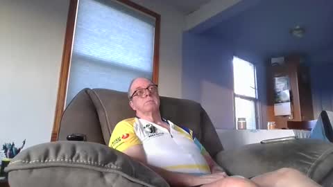 tacrunner66_ online show from March 1, 1:22 am