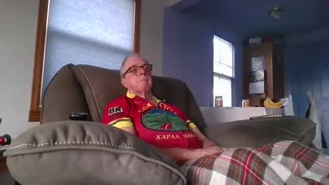 tacrunner66_ online show from March 2, 1:15 am