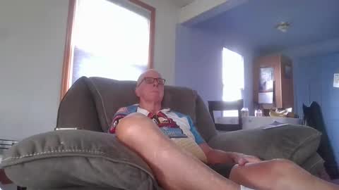tacrunner66_ online show from May 9, 11:39 pm