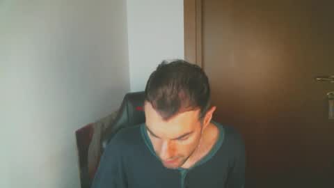 Snapshot of taf1989 chatting on December 19, 5:29 am taf1989 online show from December 19, 5:29 am