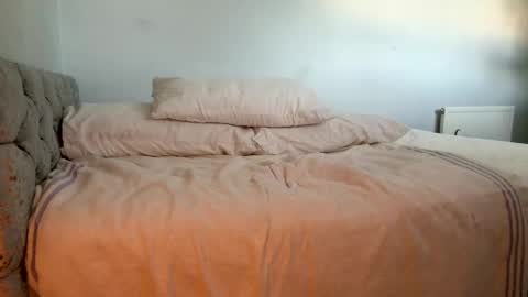 tailor101952610 online show from May 25, 6:14 pm
