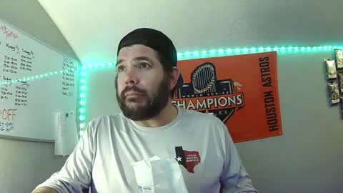 TaintNuzzler online show from February 4, 10:10 am