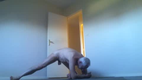 Jack Pierrot online show from June 19, 5:02 am