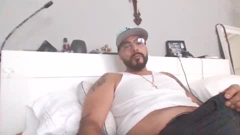 talllatino310 online show from September 13, 9:05 pm