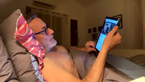 Dominique online show from February 7, 11:24 pm