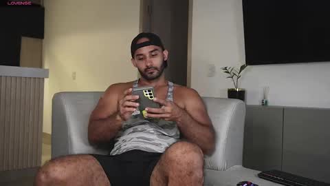 Tarek online show from October 22, 9:07 pm