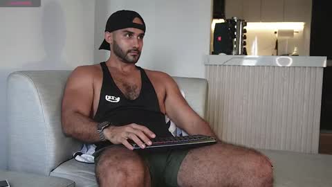 Tarek online show from October 6, 8:57 pm