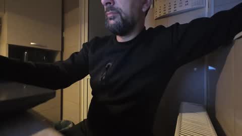 tarkan198 online show from February 13, 5:05 am