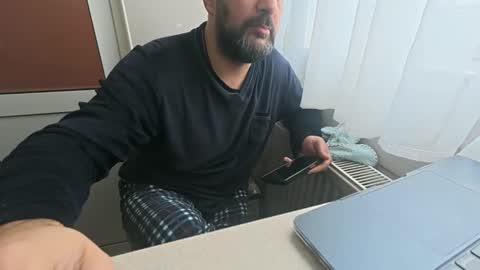 tarkan198 online show from February 2, 7:51 am