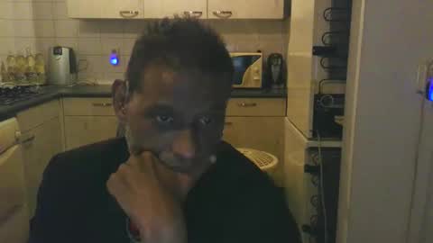 Genaro Thode online show from December 17, 1:13 am