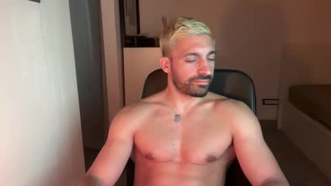 tarquit8 online show from September 16, 9:04 pm