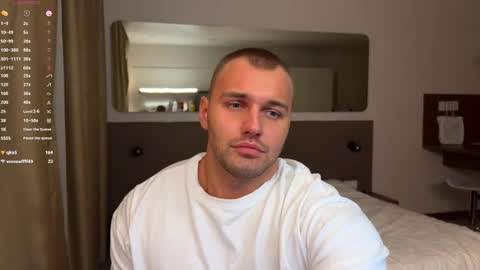 Snapshot of tasty_justin chatting on October 1, 6:56 pm My shows 2100500 UTC3 online show from October 1, 6:56 pm