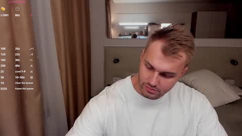 Snapshot of tasty_justin chatting on December 30, 7:00 pm My shows 2100500 UTC3 online show from December 30, 7:00 pm