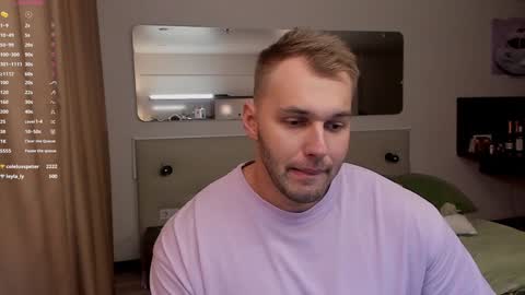 Snapshot of tasty_justin chatting on January 23, 3:48 am My shows 2100500 UTC3 online show from January 23, 3:48 am