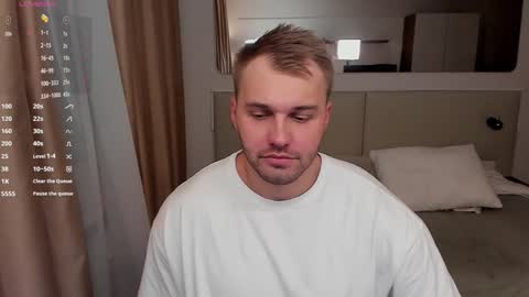 Snapshot of tasty_justin chatting on January 5, 9:25 pm My shows 2100500 UTC3 online show from January 5, 9:25 pm