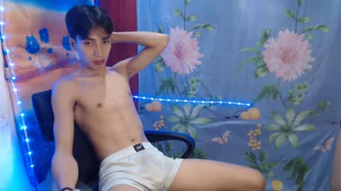 Snapshot of tastylicious_kim chatting on February 11, 11:32 am Ask me online show from February 11, 11:32 am