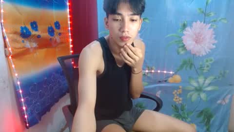 Snapshot of tastylicious_kim chatting on December 4, 1:03 am Ask me online show from December 4, 1:03 am
