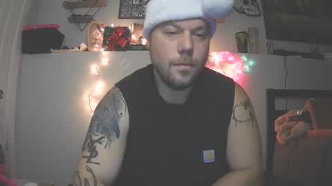 Snapshot of tattdxxx chatting on December 6, 11:54 am just jay1988 online show from December 6, 11:54 am