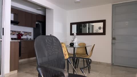 Jonathan  Juan online show from December 16, 7:26 am