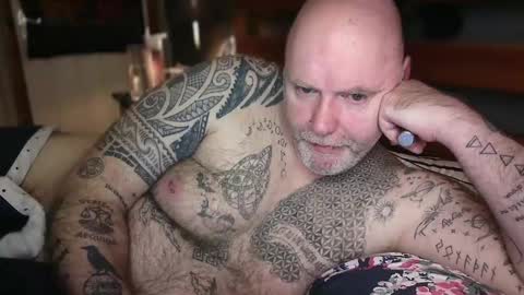 Tattooeddilf 01 online show from February 14, 1:22 am