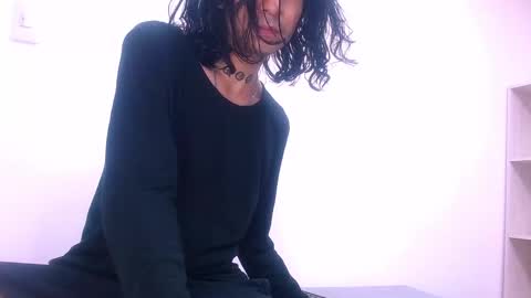 tayler online show from February 19, 2:55 am