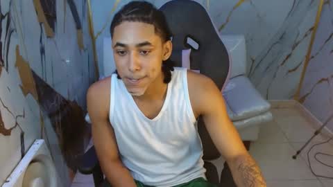 Taylor online show from March 24, 1:22 am