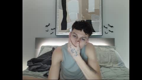 taylorcamz online show from October 22, 3:32 am