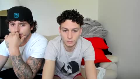 taylorcamz online show from February 12, 10:37 pm