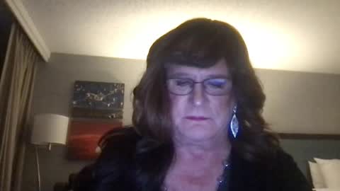 taylorsub22 online show from April 24, 2:03 am