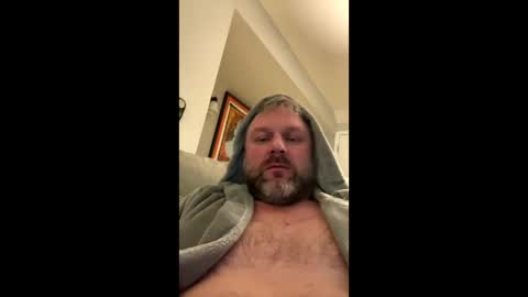 Snapshot of tbiz82 chatting on January 27, 2:42 am Tbiz82 online show from January 27, 2:42 am