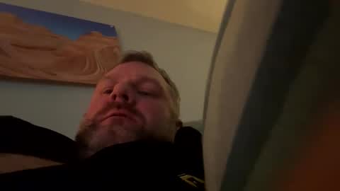 Snapshot of tbiz82 chatting on January 19, 7:57 am Tbiz82 online show from January 19, 7:57 am