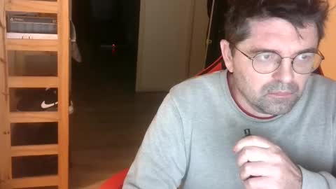 Snapshot of tchecky2 chatting on January 23, 4:41 am tchecky2 online show from January 23, 4:41 am