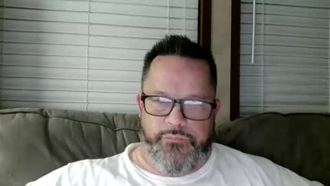 tdhawk87 online show from February 9, 10:42 am