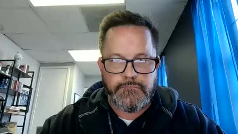 tdhawk87 online show from January 15, 7:05 pm