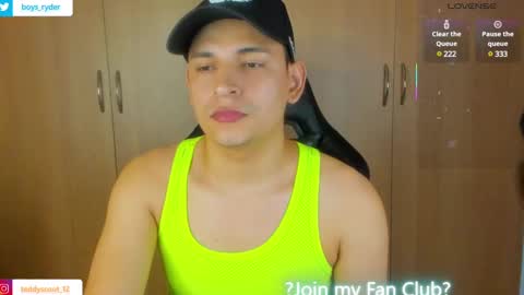 Snapshot of teddy_cowboy chatting on February 4, 10:43 am  Follow me on Twitter boys ryder and instagram teddyscoot 12  online show from February 4, 10:43 am